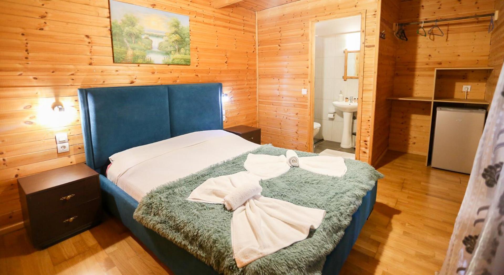 Holiwood Motel Himare Exterior foto